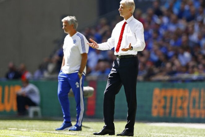 Jose Mourinho ir Arsene'as Wengeras | Reuters/Scanpix nuotr.