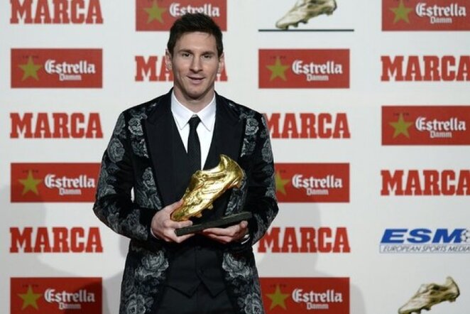 Lionelis Messi trečią kartą džiaugiasi šiuo apdovanojimu | AFP/Scanpix nuotr.