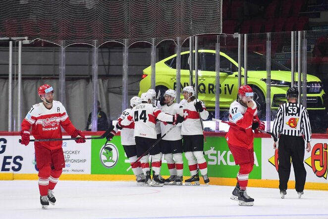 Danija – Šveicarija rungtynių akimirka | IIHF nuotr.