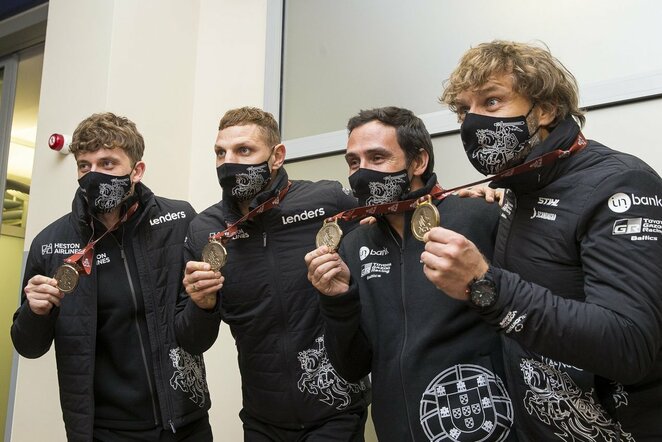 Benediktas Vanagas su komanda | Roko Lukoševičiaus/BNS Foto nuotr.