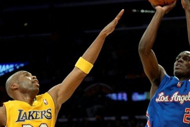 „Lakers“ ekipai nepavyko sustabdyti nei D.Collisono, nei kitų „Clippers“ krepšininkų (Scanpix)