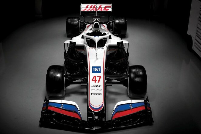 „Haas VF-21“ bolidas | Instagram.com nuotr