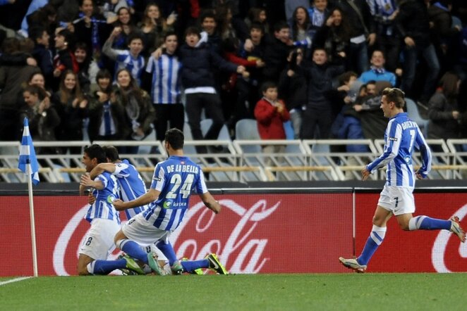 Triumfuojantys „Real Sociedad“ komandos futbolininkai | AFP/Scanpix nuotr.