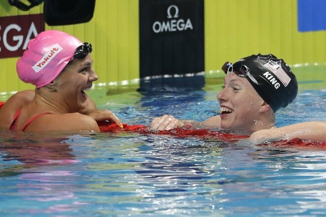 Julija Jefimova ir Lilly King | Scanpix nuotr.