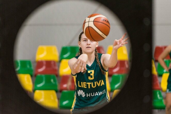U17 merginų rinktinė pradėjo pasirodymą išskirtiniame FIBA projekte | Lino Žemgulio nuotr.