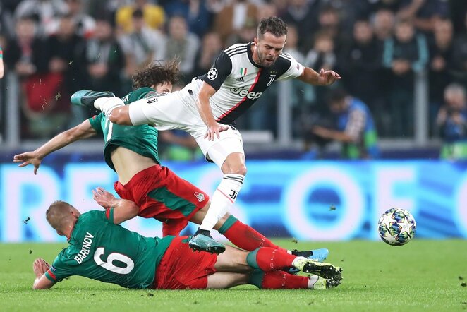 Dmitrijus Barinovas rungtynėse su „Juventus“ | Scanpix nuotr.
