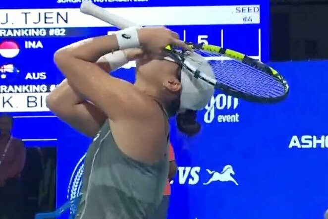 Janice Tjen | „Stop“ kadras