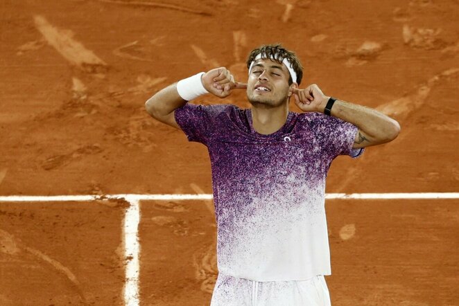 Flavio Cobolli prieš Felixą Auger-Aliassime | EPA / MOHAMMED BADRA nuotr.