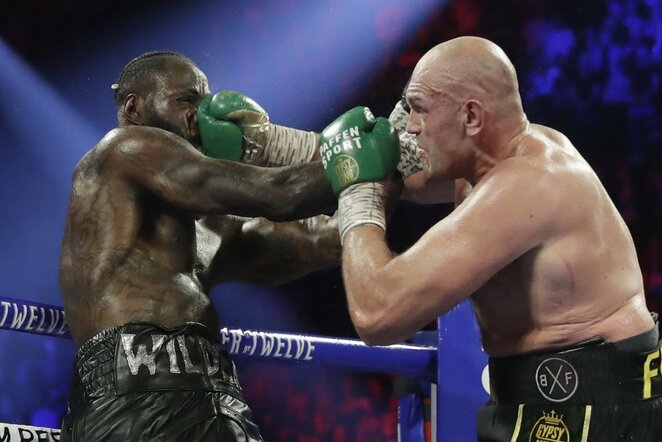 Deontay Wilderis ir Tysonas Fury | Scanpix nuotr.