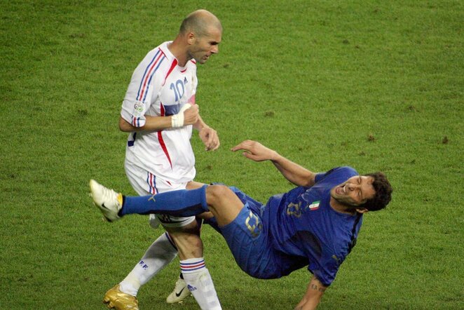 Zinedine'o Zidane'o ir Marco Materazzi konfliktas | „Twitter“ nuotr.