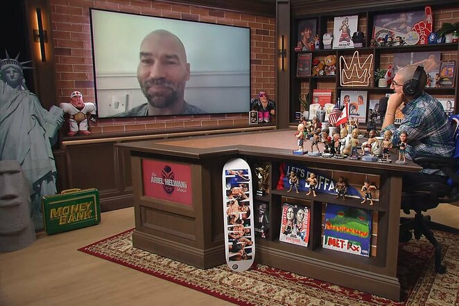 Artemas Lobovas ir Arielis Helwani | „Stop“ kadras