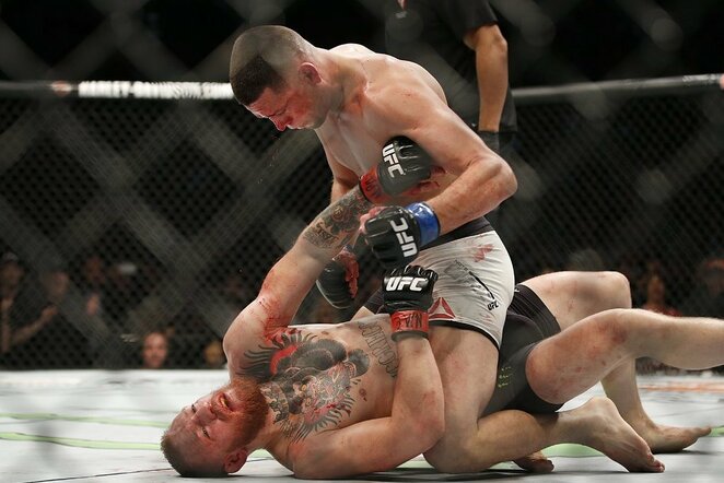 „UFC 196“ turnyre Nate'as Diazas nugalėjo Conorą McGregorą | Scanpix nuotr.