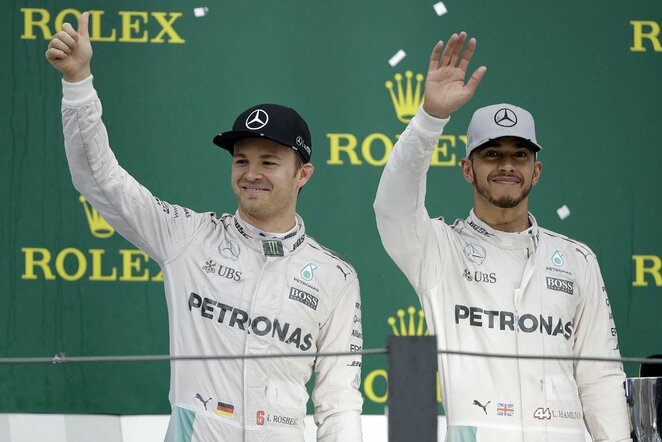 Nico Rosbergas ir Lewisas Hamiltonas | Scanpix nuotr.