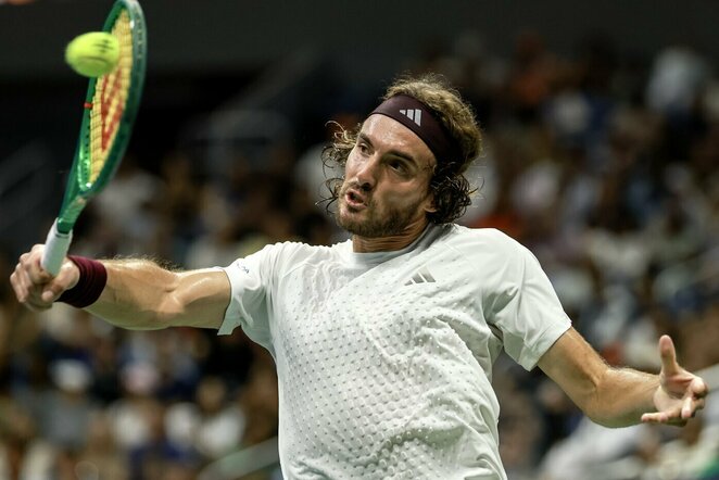 Stefanos Tsitsipas | EPA / CRISTOBAL HERRERA-ULASHKEVICH nuotr.