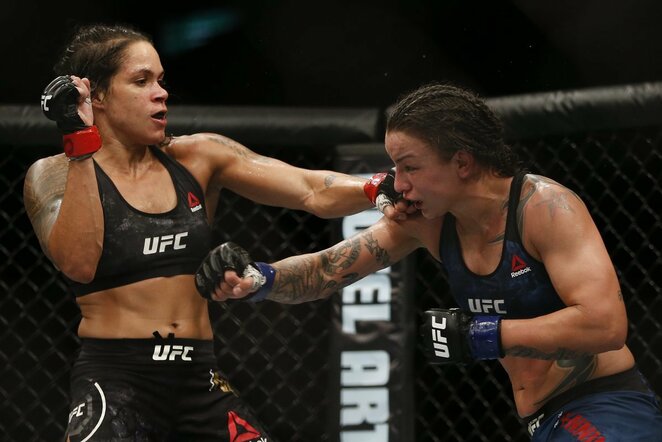 Amanda Nunes ir Raquele Pennington | Scanpix nuotr.