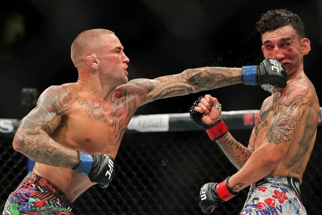 Dustinas Poirier ir Maxas Holloway | Scanpix nuotr.