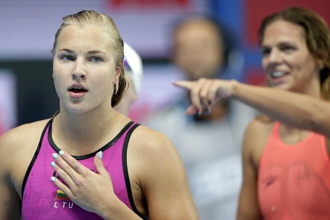 Rūtą Meilutytė ir Julija Jefimova | Scanpix nuotr.