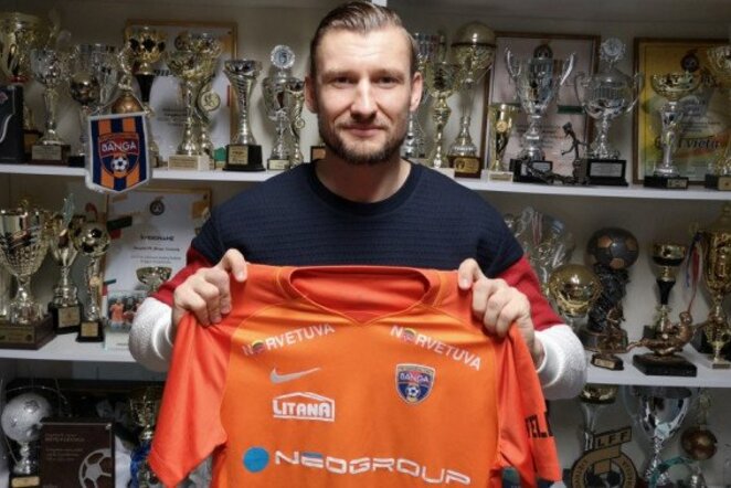 Robertas Vėževičius fkbanga.lt