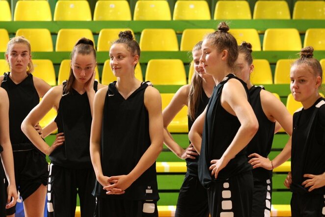 Aštuoniolikmetės pradėjo pasiruošimą Europos krepšinio čempionatui | krepsinionamai.lt nuotr.