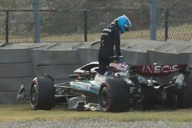 George'as Russellas | „Stop“ kadras