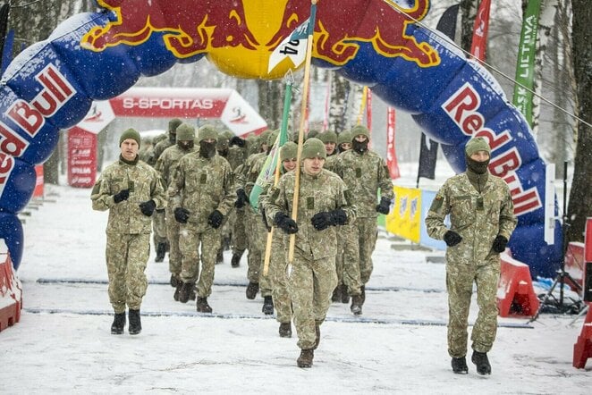 Tradicinis bėgimas Lietuvos karių dienai paminėti | Roko Lukoševičiaus nuotr.