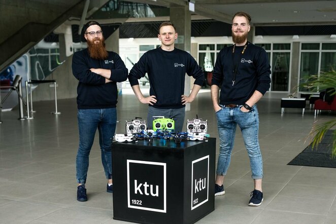 KTU dronų pilotų komanda | Organizatorių nuotr.