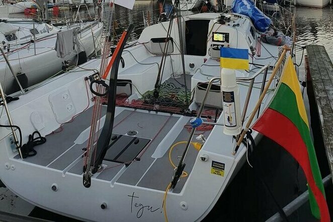 Lietuvių įgula su jachta „Tegu“ – vieninteliai Baltijos šalių atstovai Europos dviviečių jachtų jūriniame čempionate | asmeninio archyvo nuotr.