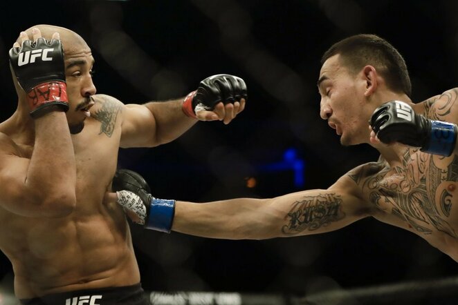 Jose Aldo ir Maxo Holloway dvikova | Scanpix nuotr.