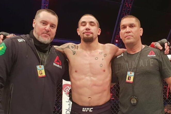 Robertas Whittakeris | „Stop“ kadras