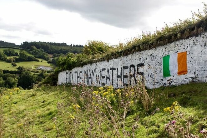 Airijos gatvių sienos išmargintos C.McGregoro atvaizdais | Organizatorių nuotr.