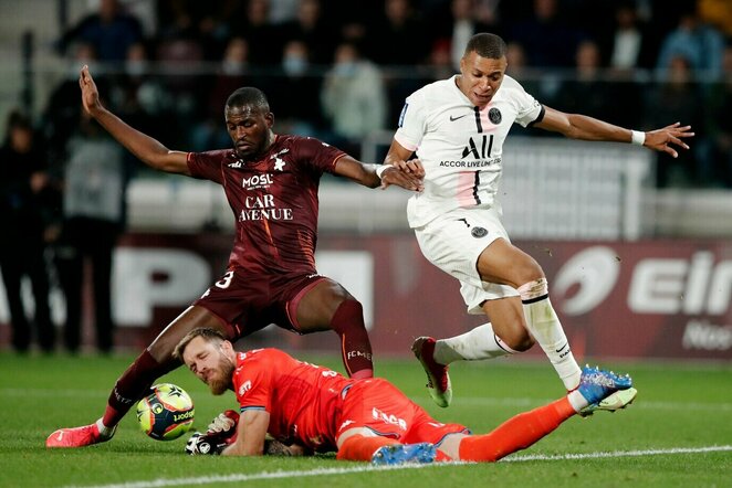 Kylianas Mbappe ir vartininkas Alexandre Oukidja | Scanpix nuotr.