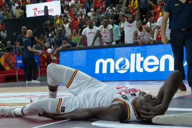 Jilsonas Bango | „Stop“ kadras