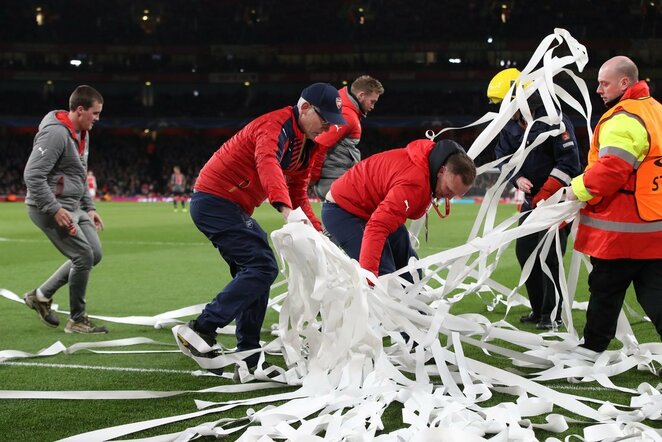 „Arsenal“ darbuotojai | Scanpix nuotr.
