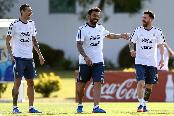 Angelis Di Maria (kair.) ir Lionelis Messi (deš.) | Scanpix nuotr.