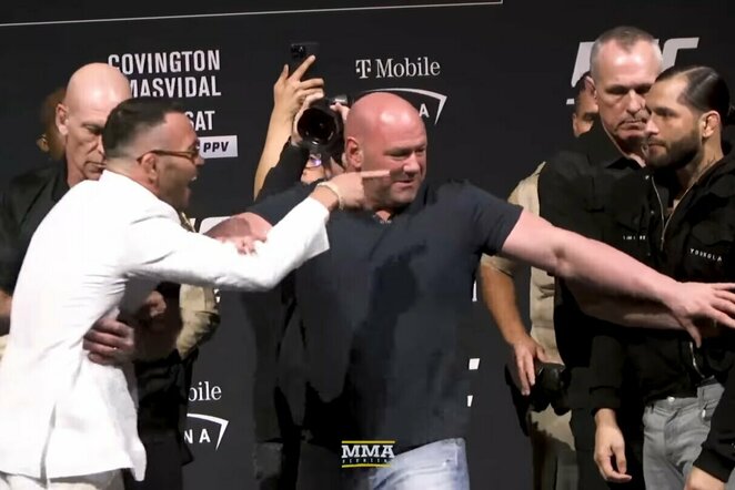 Colby Covingtonas ir Jorge Masvidalis | Organizatorių nuotr.