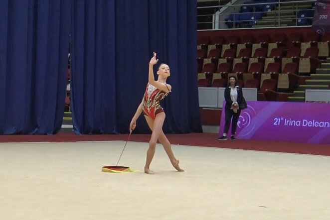 Meninė gimnastika | „Stop“ kadras