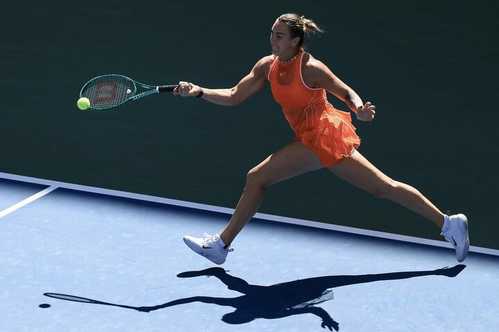 Aryna Sabalenka – Kamila Rachimova mačo akimirka | EPA nuotr.