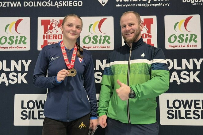 Greta Tverskytė ir treneris Justinas Kvietelaitis | imtynes.lt nuotr.