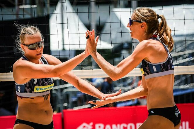 Ieva Vasiliauskaitė ir Erika Kliokmanaitė („Volleyball World“ nuotr.) | Organizatorių nuotr.