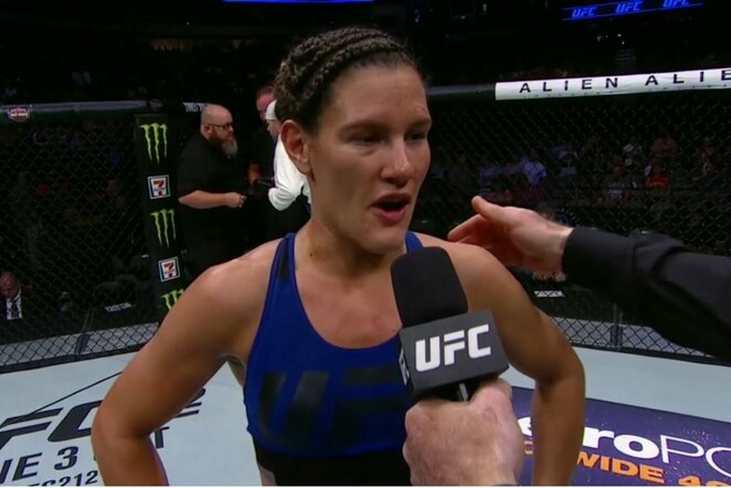 Cortney Casey | „Stop“ kadras