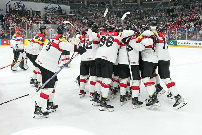 Austrų ir suomių rungtynės | IIHF nuotr.