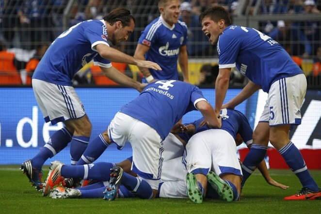 „Schalke“ džiaugiasi įvarčiu| Reuters/Scanpix nuotr.