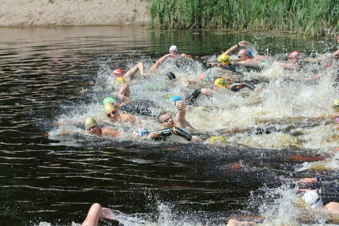 Joninių plaukimo maratonas Šveicarijoje (Kauno plaukimo federacijos nuotr.) | Organizatorių nuotr.