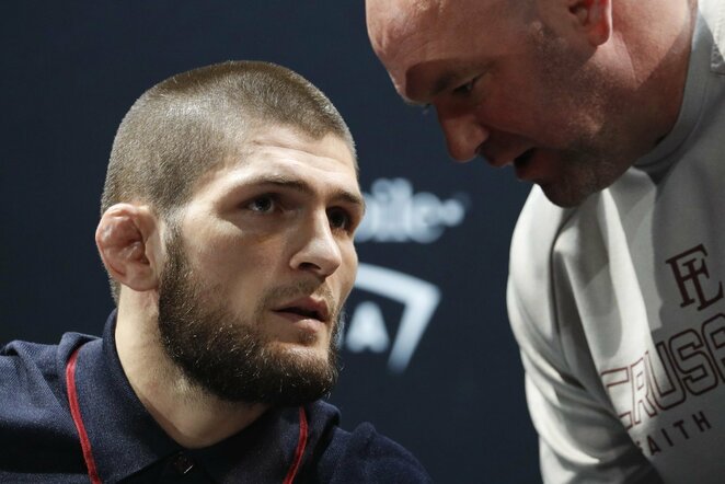 Chabibas Nurmagomedovas ir Dana White'as | Scanpix nuotr.