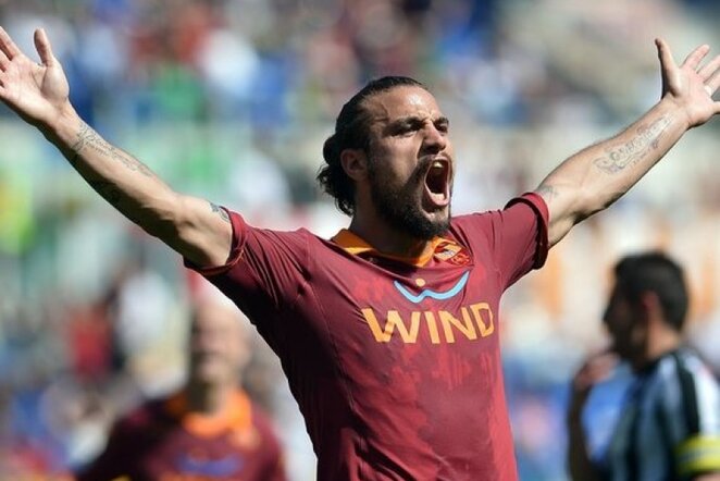 Pergalingo įvarčio autorius Pablo Danielis Osvaldo | AFP/Scanpix nuotr.