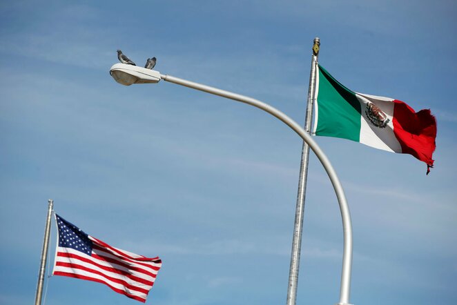 JAV ir Meksikos vėliavos | Scanpix nuotr.