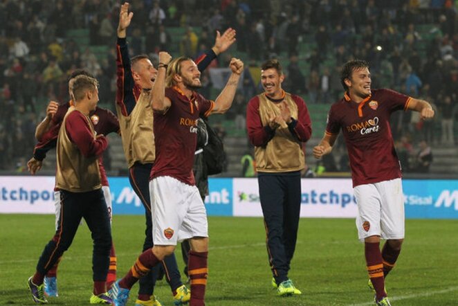 „Roma“ džiaugiasi devinta pergale iš eilės | AP/Scanpix nuotr.