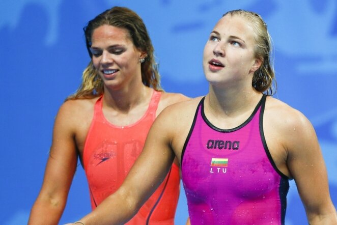 Rūta Meilutytė ir Julija Jefimova | Reuters/Scanpix nuotr.