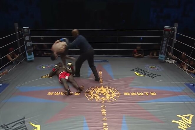 Alexas Pereira ir Israelis Adesanya | Youtube.com nuotr.