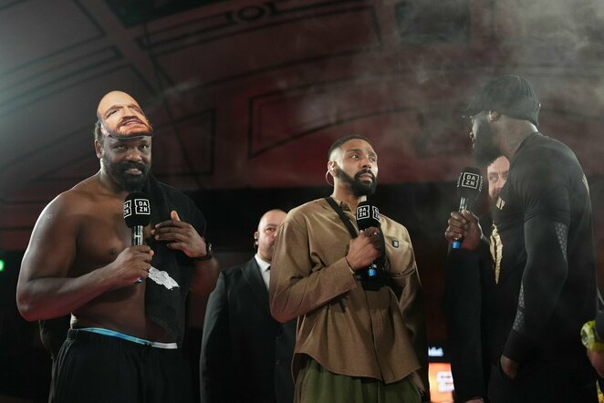 Derekas Chisora ir Deontay Wilderis | Scanpix nuotr.